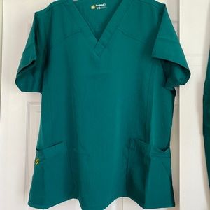 Scrubs set